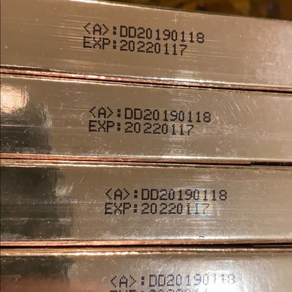 ⭐️3 for $30 SALE⭐️ Metallic Luxe Lipstick in AMBER - Picture 7 of 10